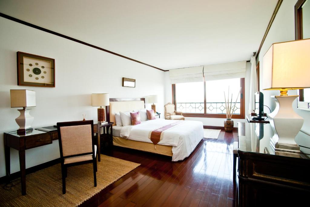 Three-Bedroom Apartment by Saigon Domaine Luxury Residences