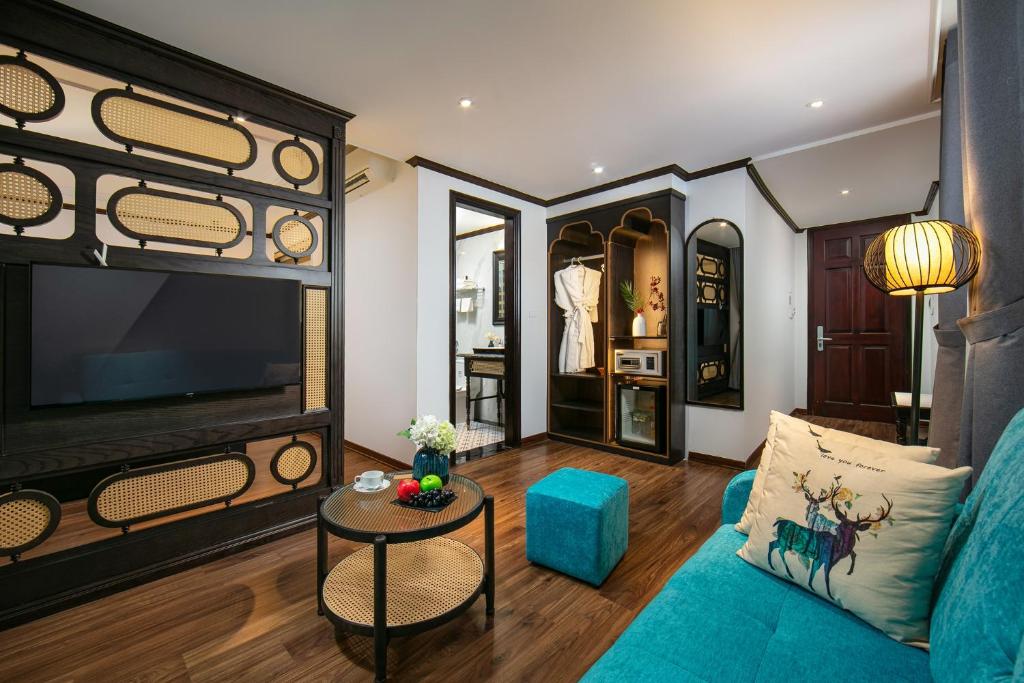 Media Central Hotel & Spa