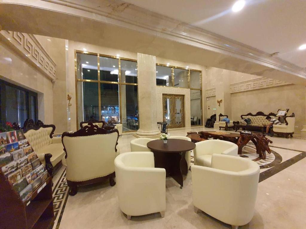 Aaron Vientiane Hotel