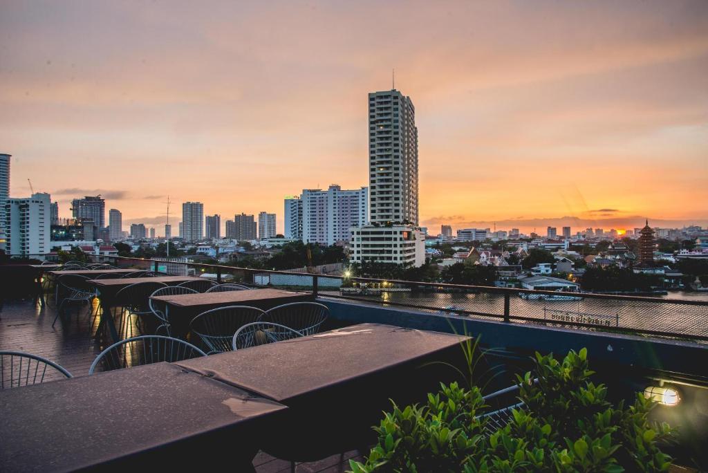 Riverview Residence