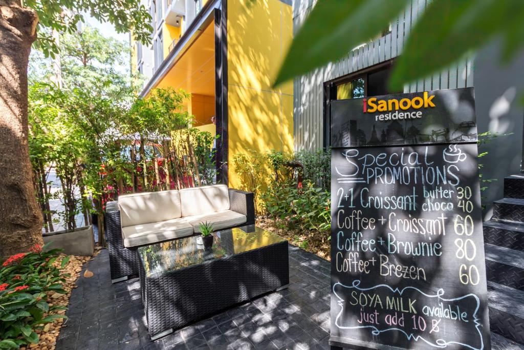 iSanook Female Hostel