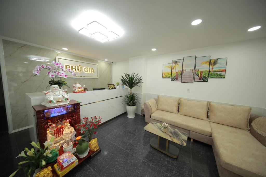 PHÚ GIA BÙI VIỆN HOTEl