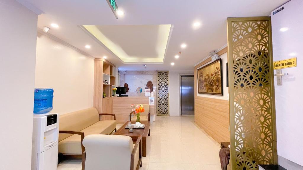 HK HOTEL Trung Kính